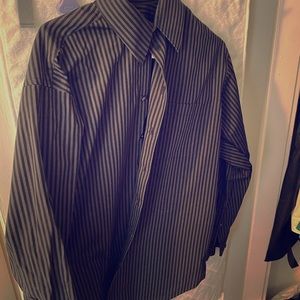 Men’s Claiborne black/grey button down shirt